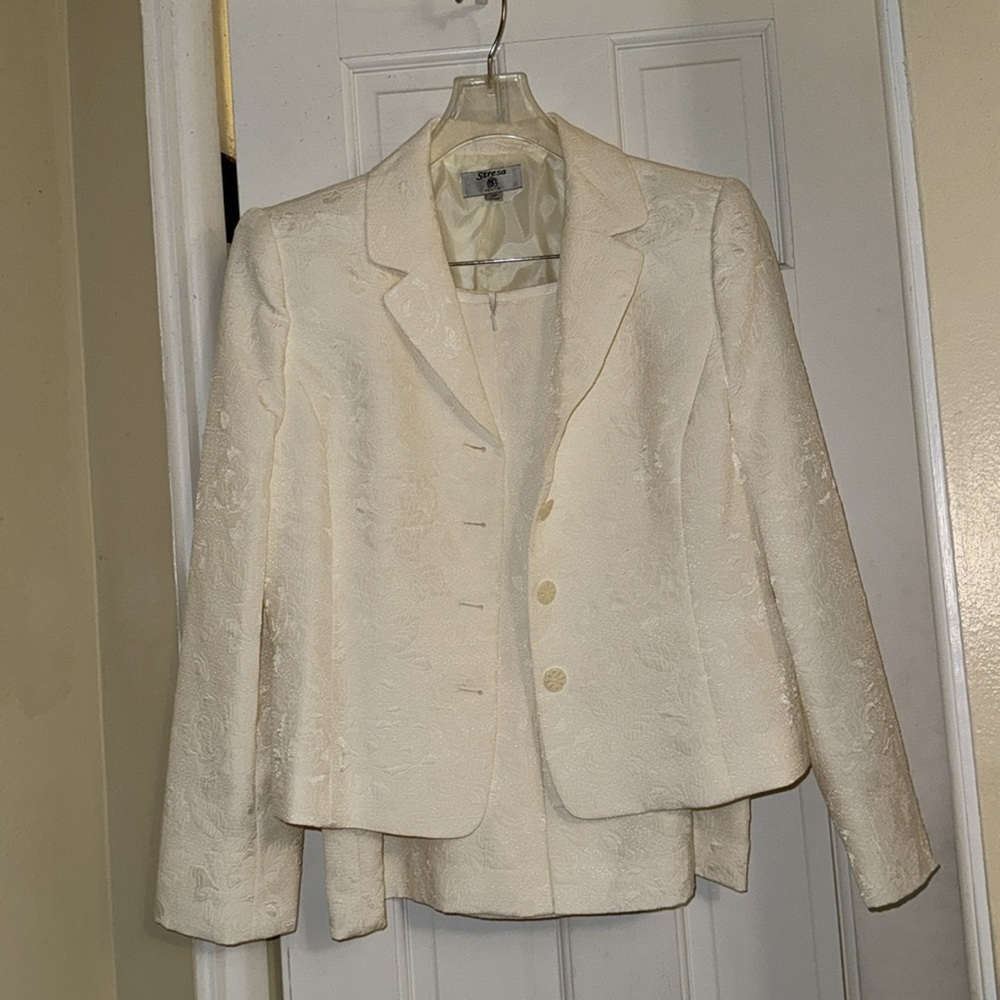 Suit